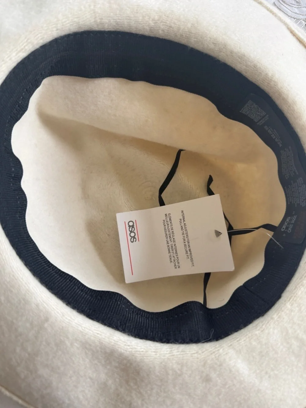 ASOS classic ladies wide brim, hat with brown trim NWT cream